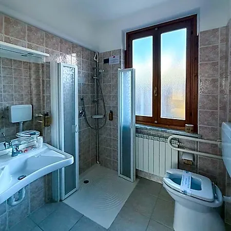 Fell Hotell